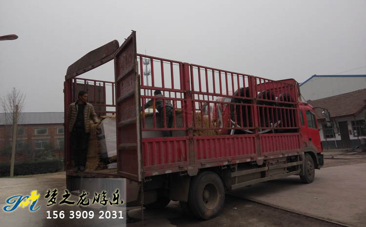 電瓶碰碰車，和諧號(hào)軌道小火車發(fā)貨